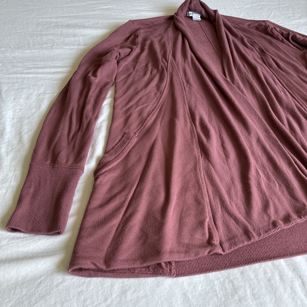 Athleta Pranayama Restore Wrap Cardigan‎ Thumbholes Pockets Victorian Berry M - Picture 2 of 11